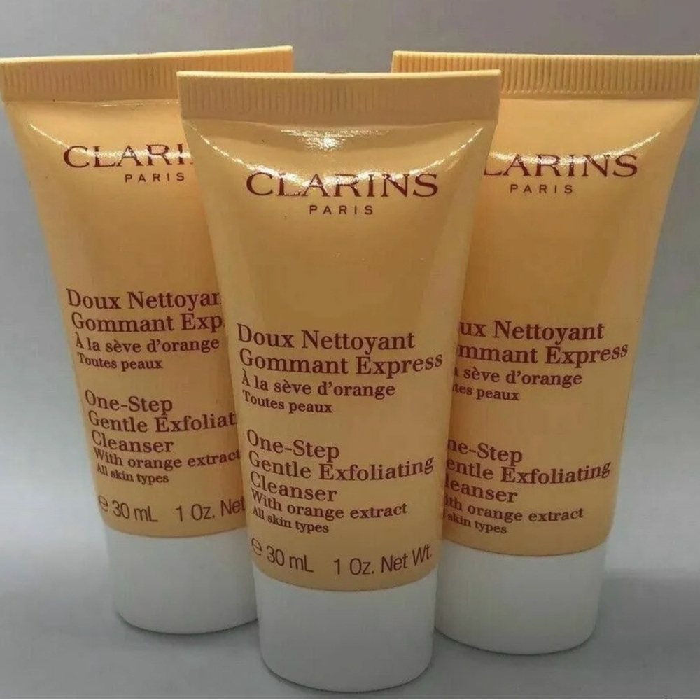 Clarins One Step Gentle Exfoliating Cleanser